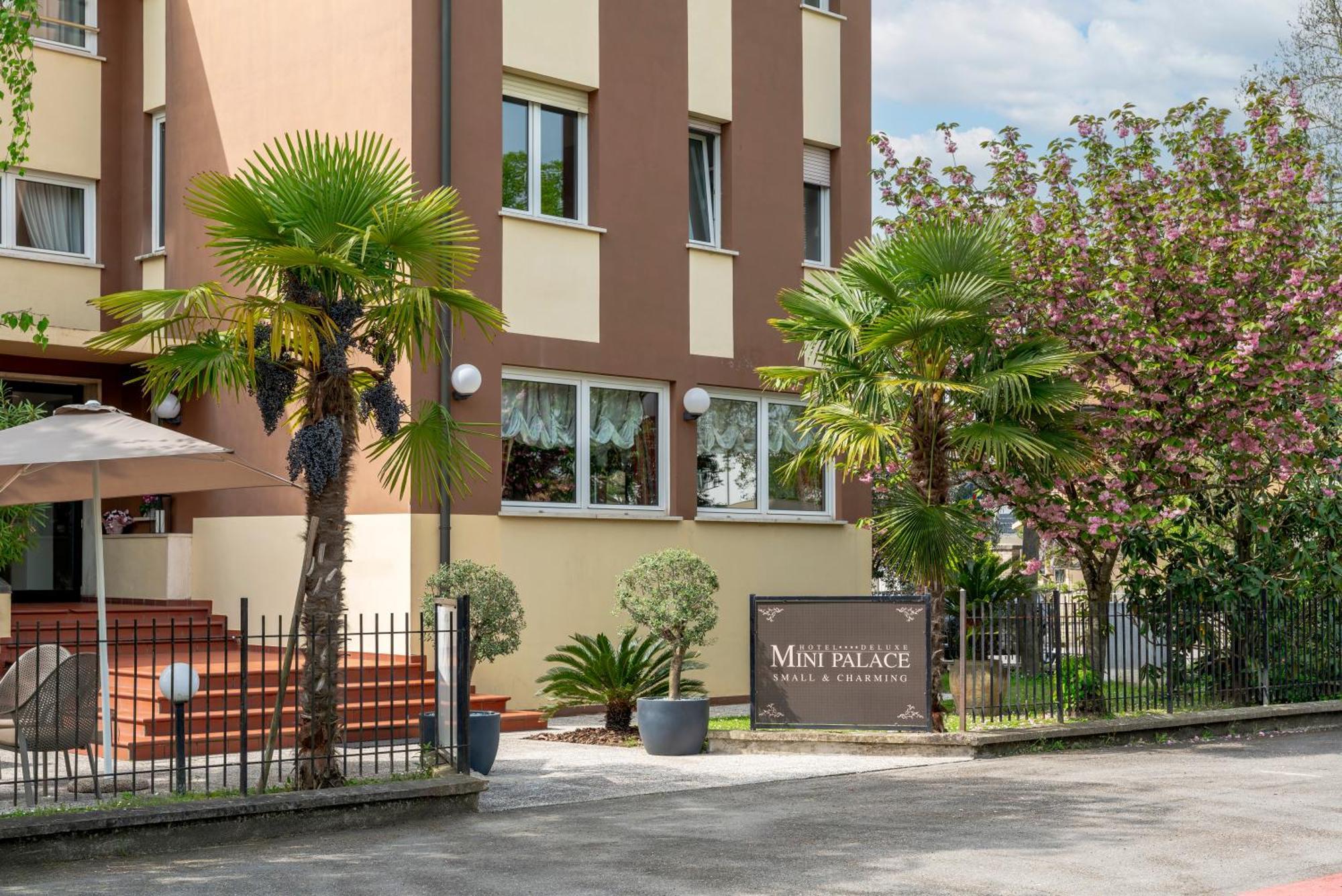 Hotel Mini Palace - Country House Molinella Exterior foto