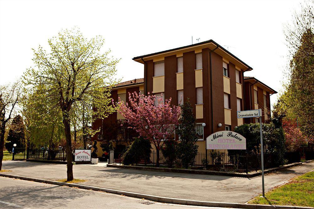 Hotel Mini Palace - Country House Molinella Exterior foto