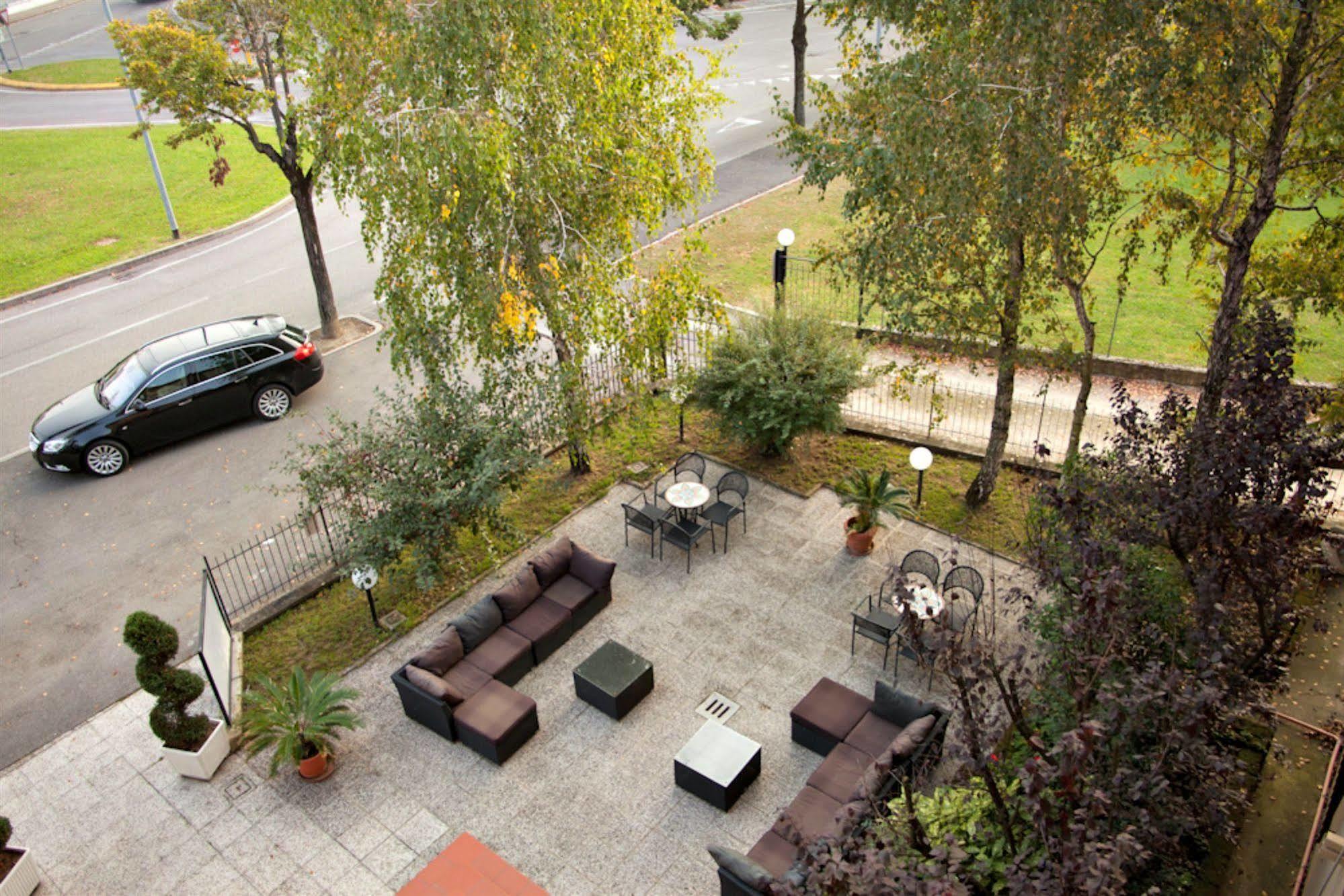 Hotel Mini Palace - Country House Molinella Exterior foto